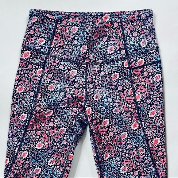 Athleta High Rise Pink Blue Tapestry Print Capri Athletic Leggings Small - Picture 4 of 10